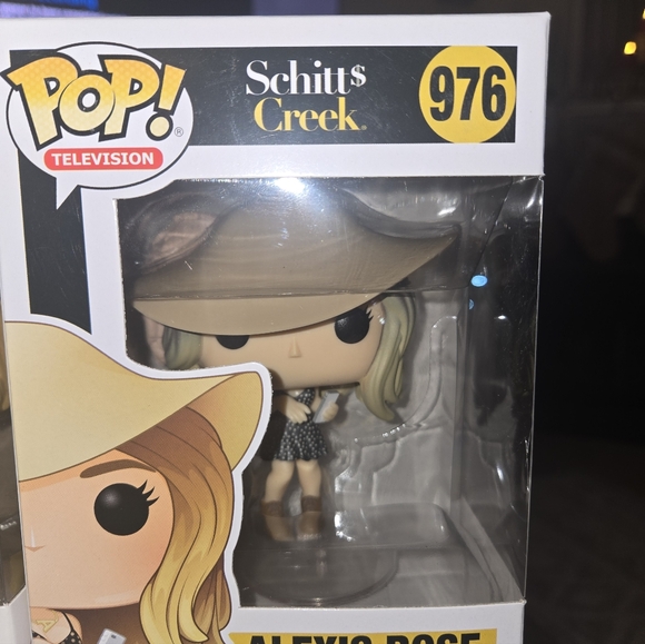 NIB Schitt's Creek Funko Pop Set - Picture 5 of 5